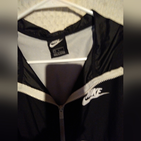Vintage Nike Wind Breaker - Picture 6 of 6